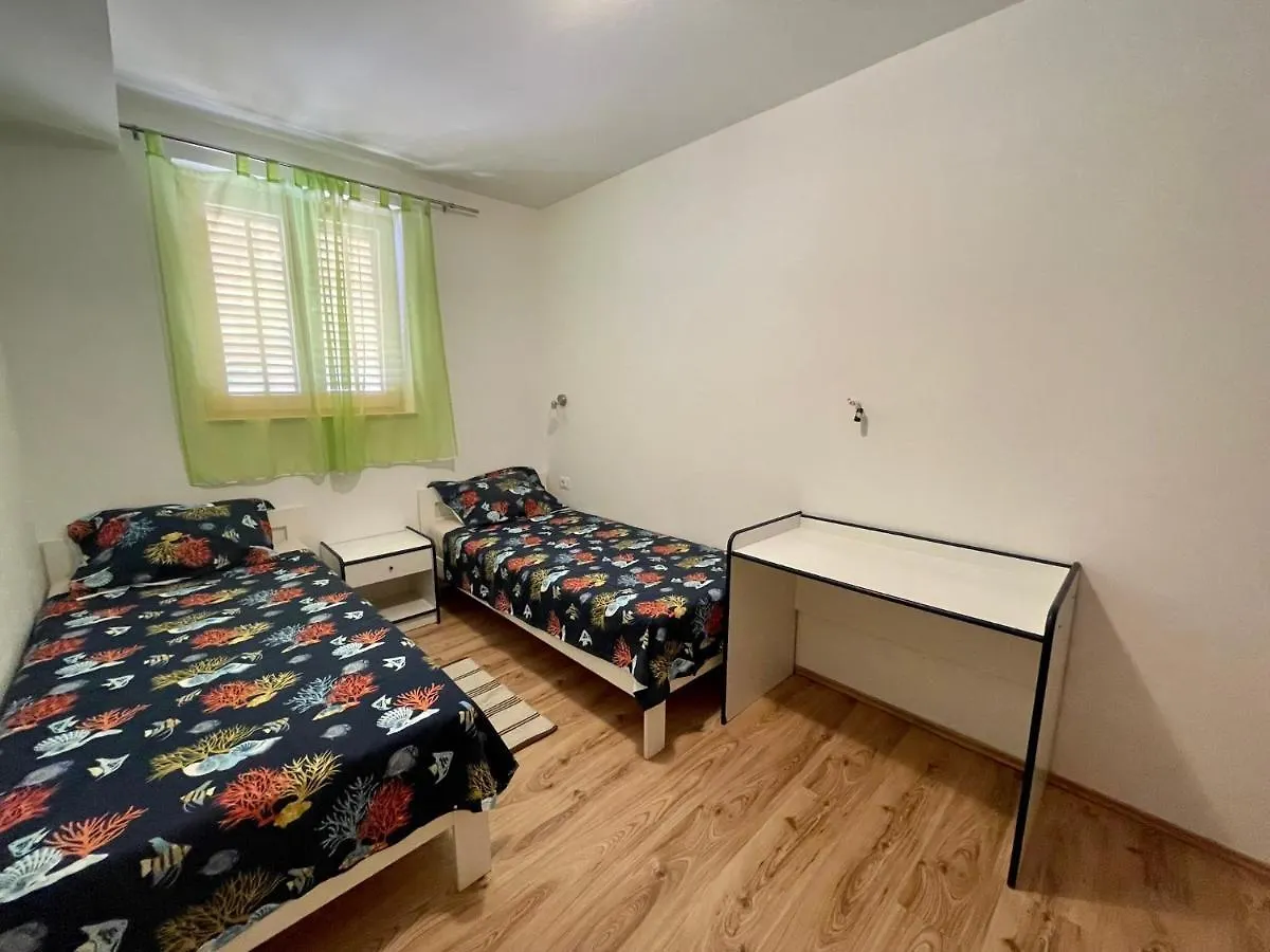 Lovro #1 & #2 Apartments Cres